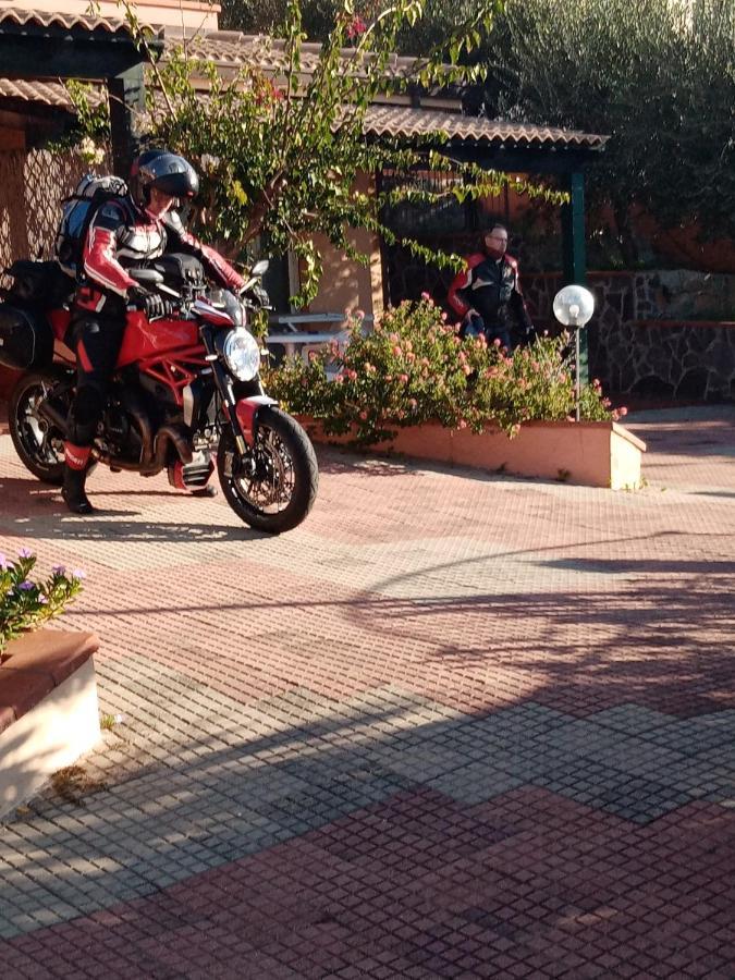 Arbatax Le Terrazze Sul Mare Aparthotel Buitenkant foto