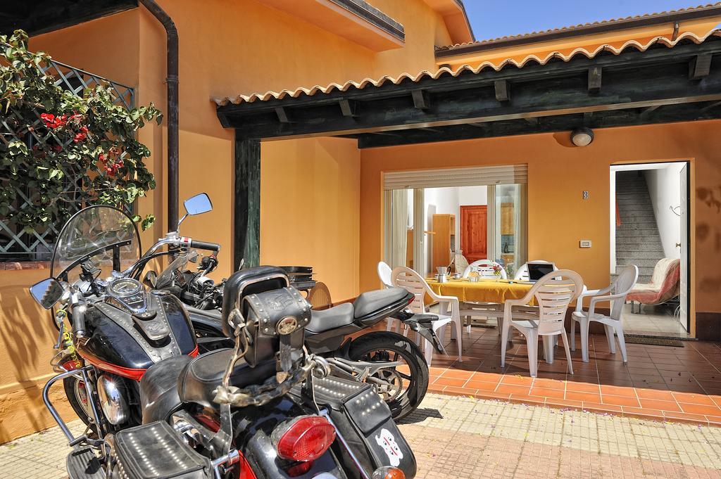 Arbatax Le Terrazze Sul Mare Aparthotel Buitenkant foto
