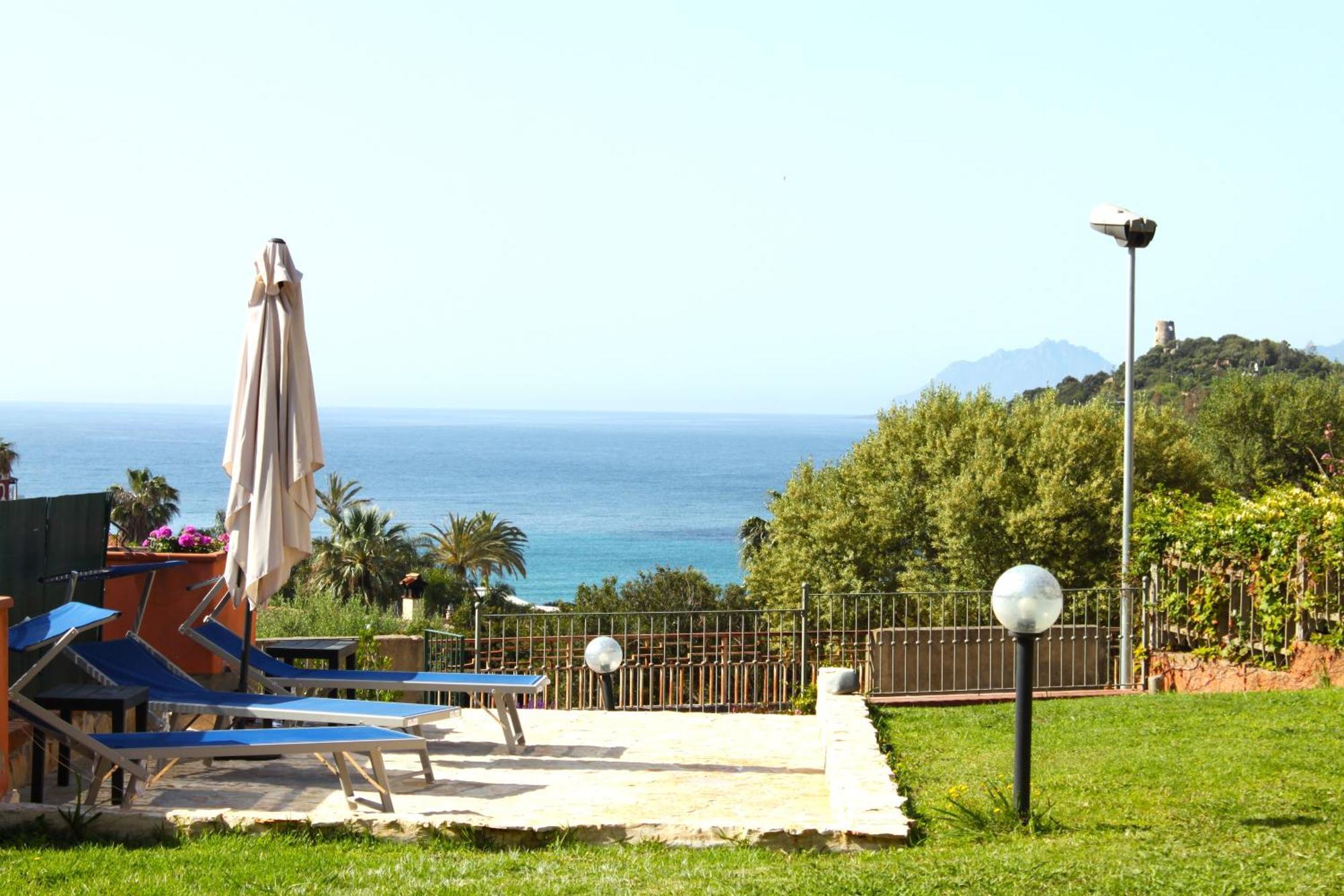 Arbatax Le Terrazze Sul Mare Aparthotel Buitenkant foto